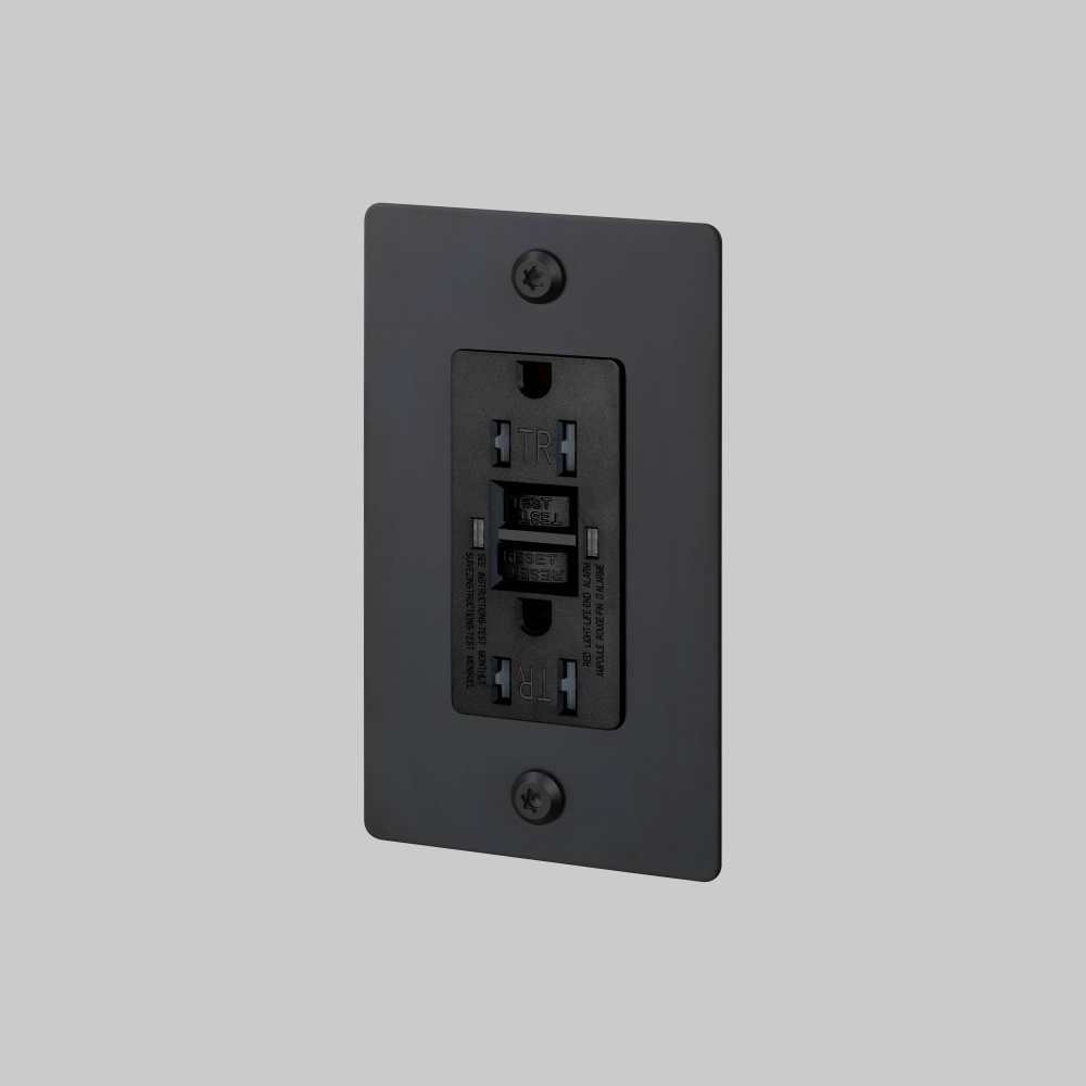 1G DUPLEX OUTLET / GFCI / LINEAR / WITHOUT LOGO / BLACK
